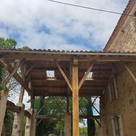 Вилла Gite De La Commanderie Castera-Verduzan Экстерьер фото