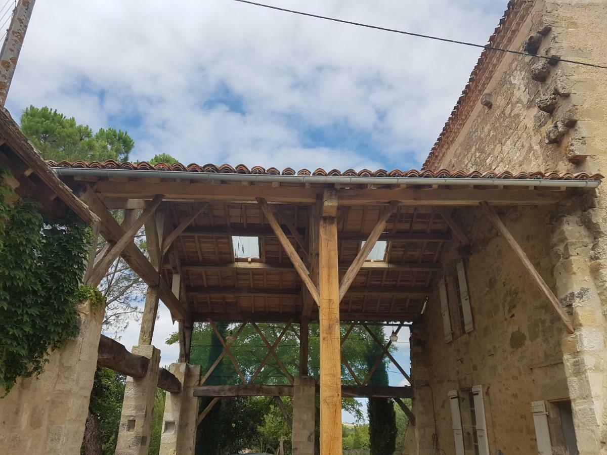 Вилла Gite De La Commanderie Castera-Verduzan Экстерьер фото